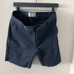 Everlane 7” performance chino short